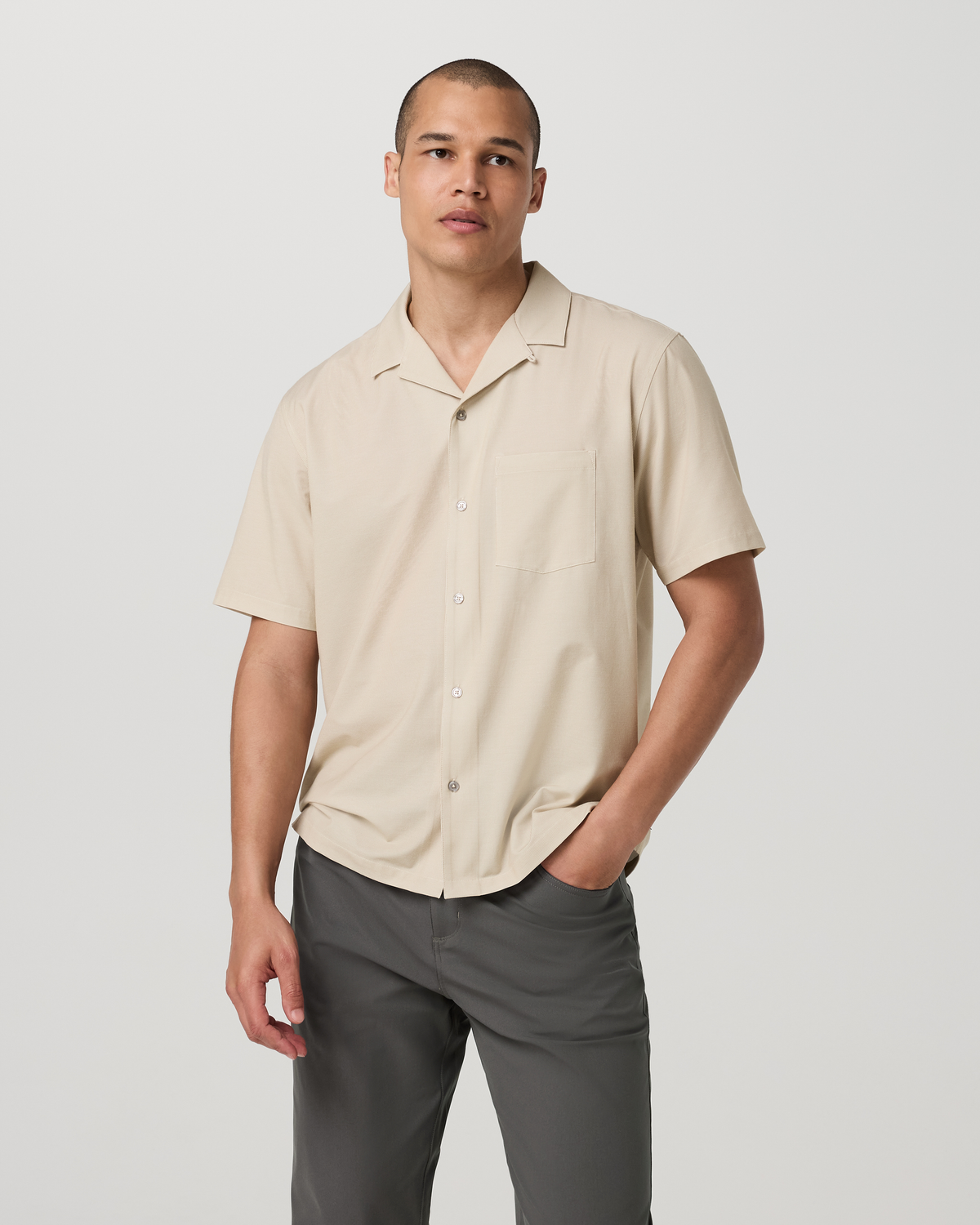 V1207GBM_SP26_M_TOPS_FRONT_2.jpg
