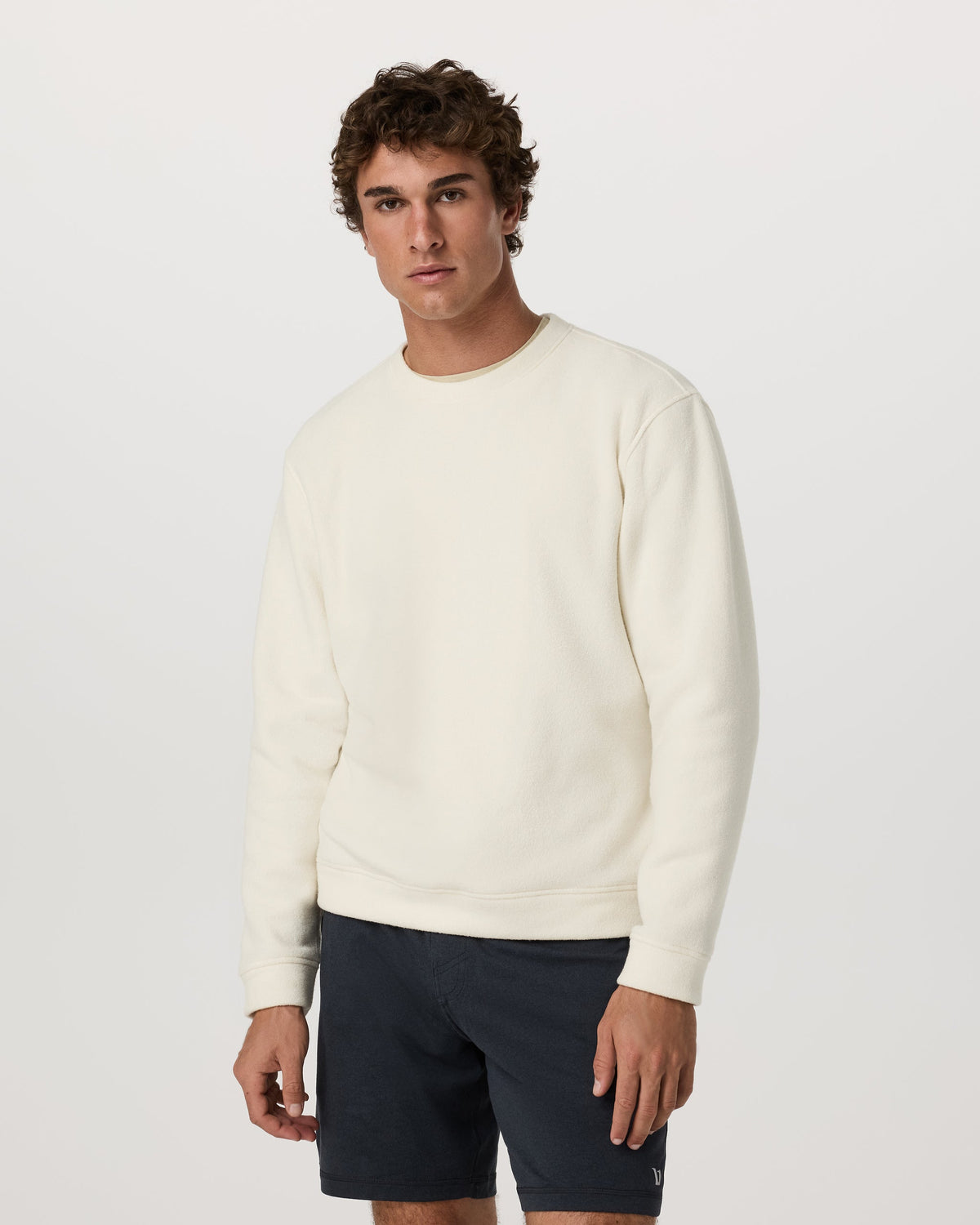 V2044HBN_FA25_M_ECOMM_LAYERS_FRONT_2.jpg