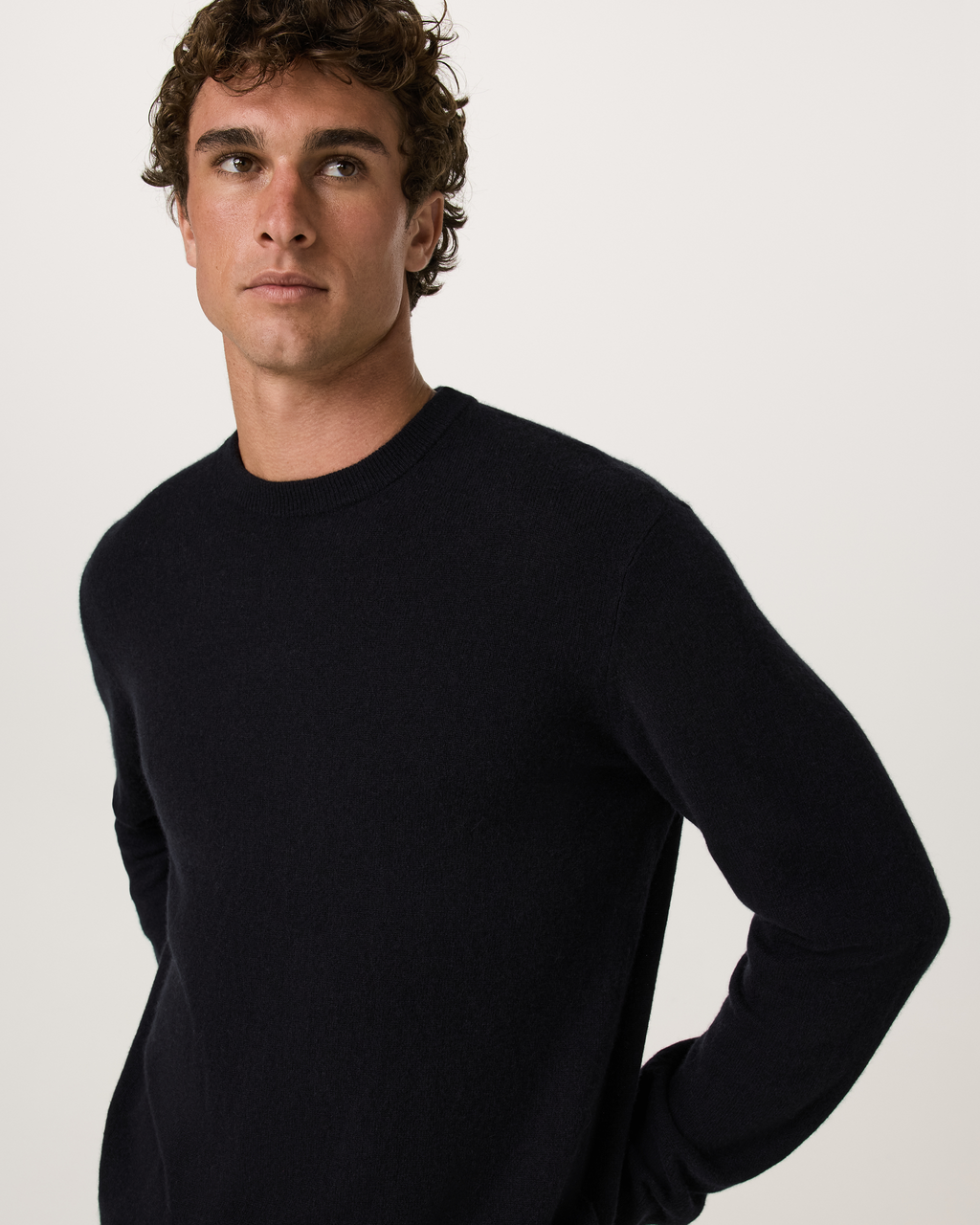 Berik Cashmere Sweater | Black