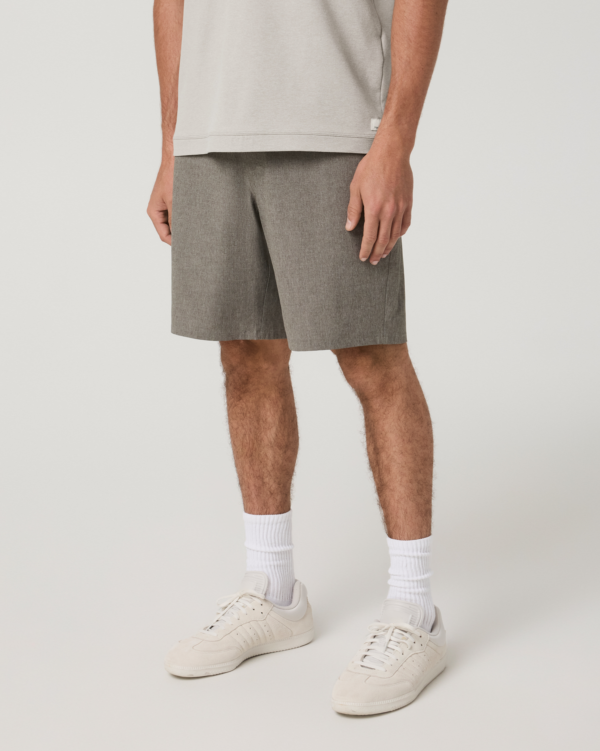 Aim Short 8" | Oregano Linen Texture