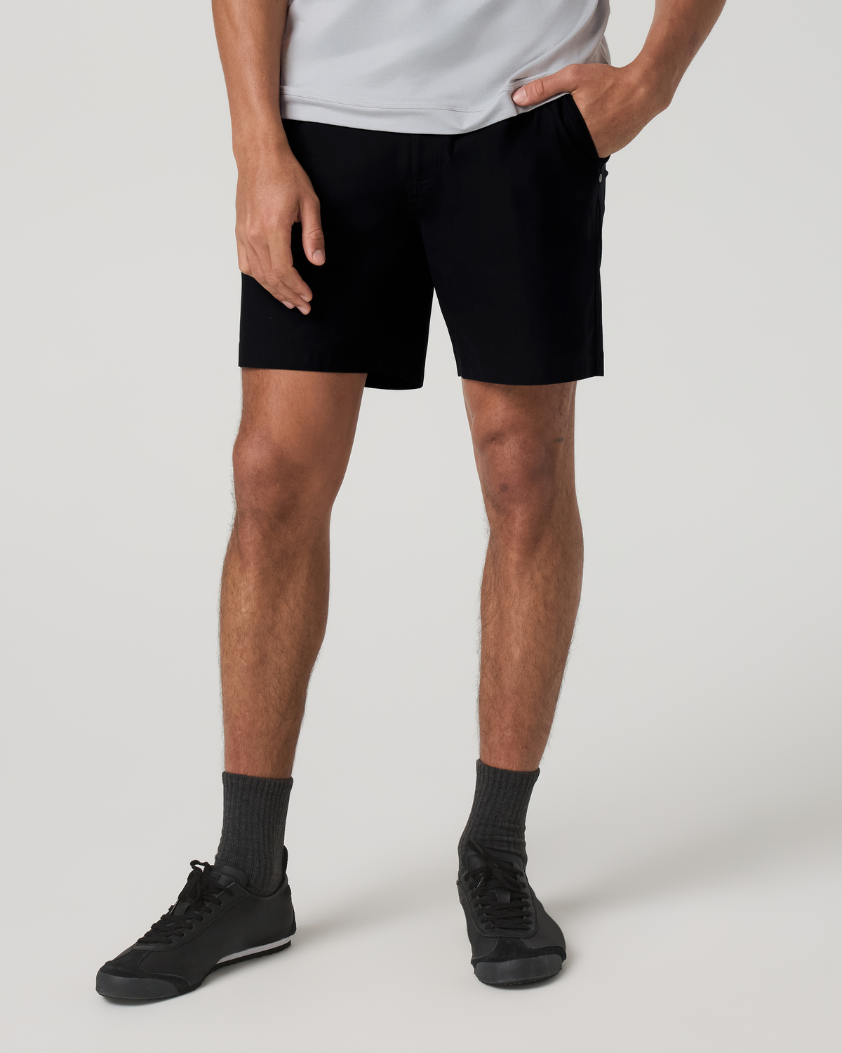 V379-SBLK_SP26_M_APPAREL_FRONT_4.jpg