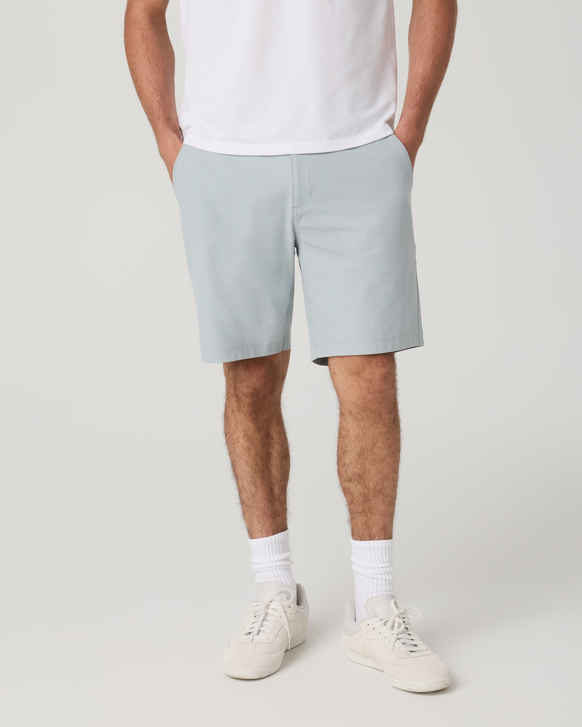 V379BHZ_SP26_M_BOTTOMS_FRONT_1.jpg