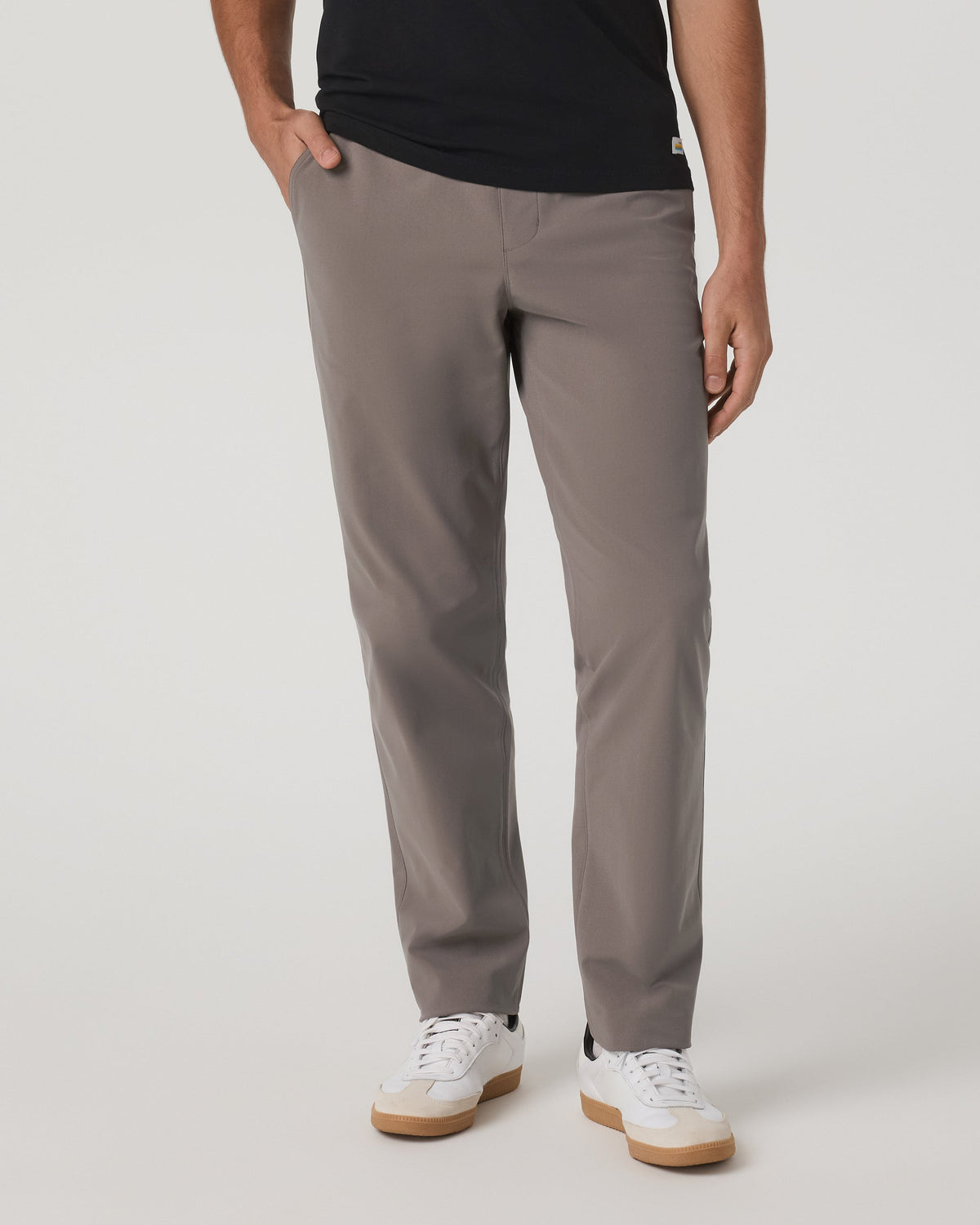 Vuori Meta™ Elastic Waist Pant Classic Fit 32" | Smokey Taupe