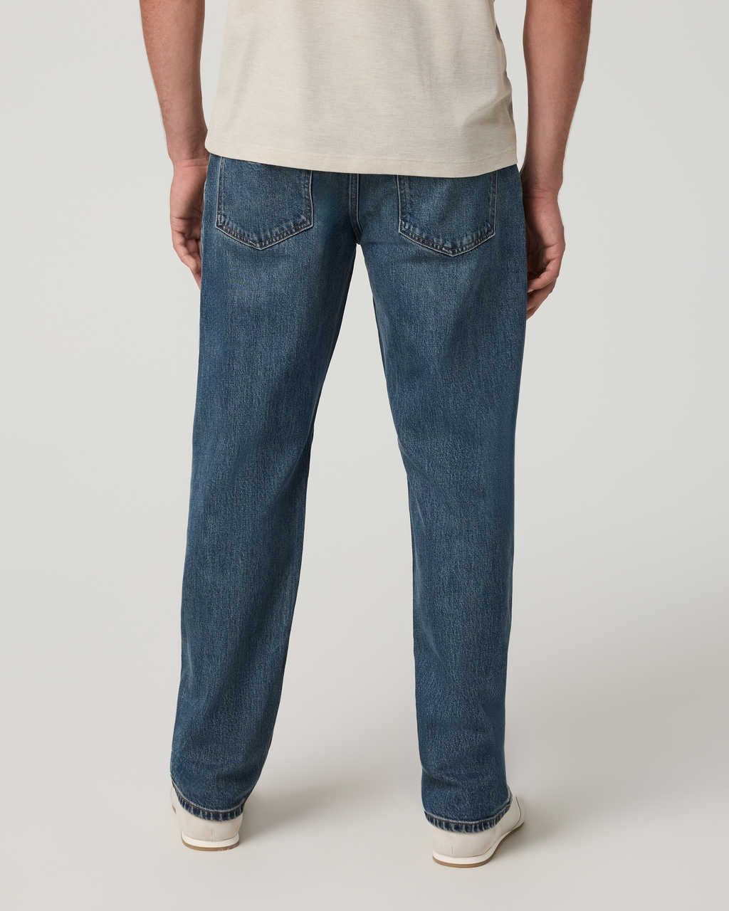 Vuori Vintage Jean Relaxed Fit 30" | Medium Wash Denim