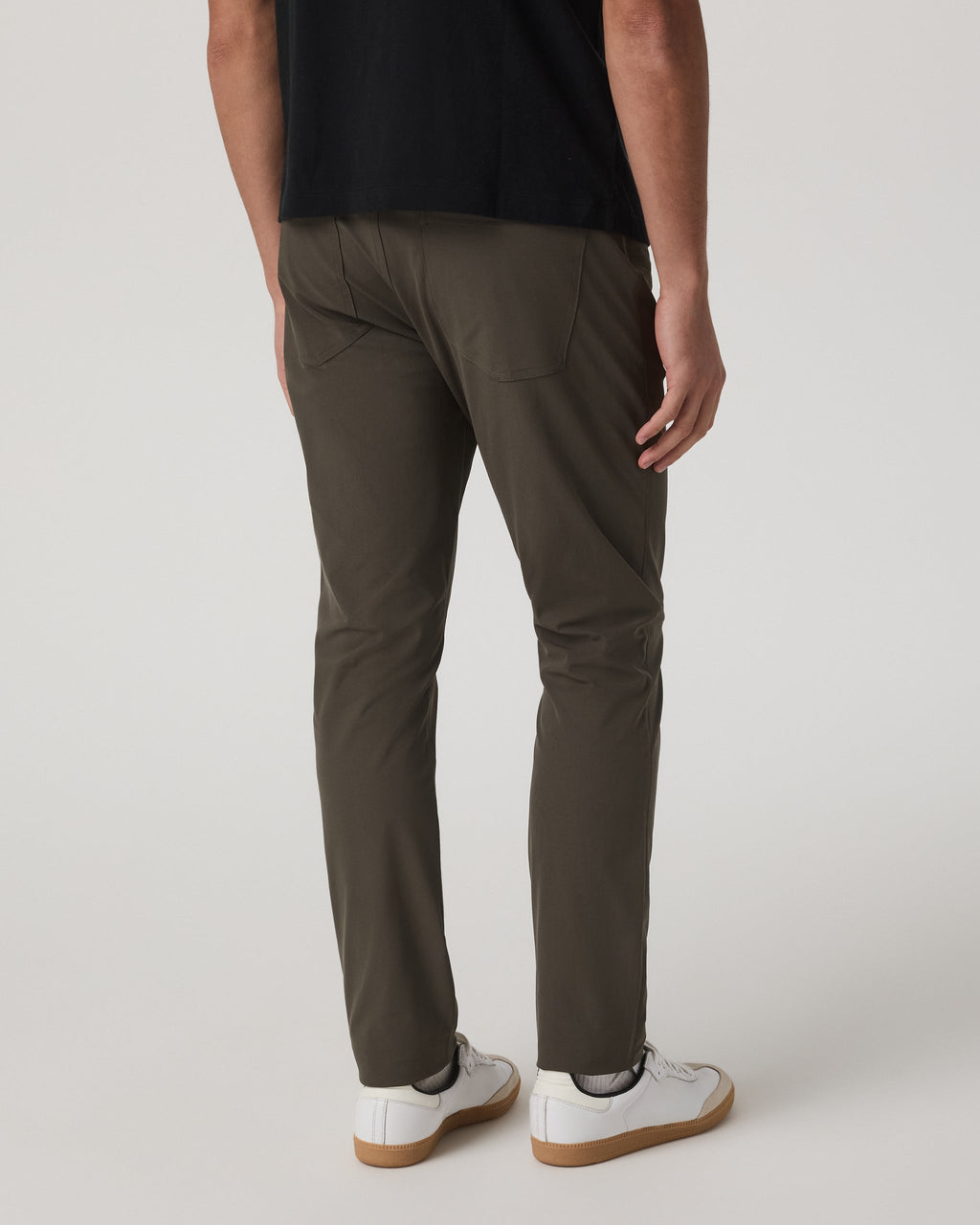 Vuori Meta™ Pant Athletic Slim Fit 30" | Dark Oregano