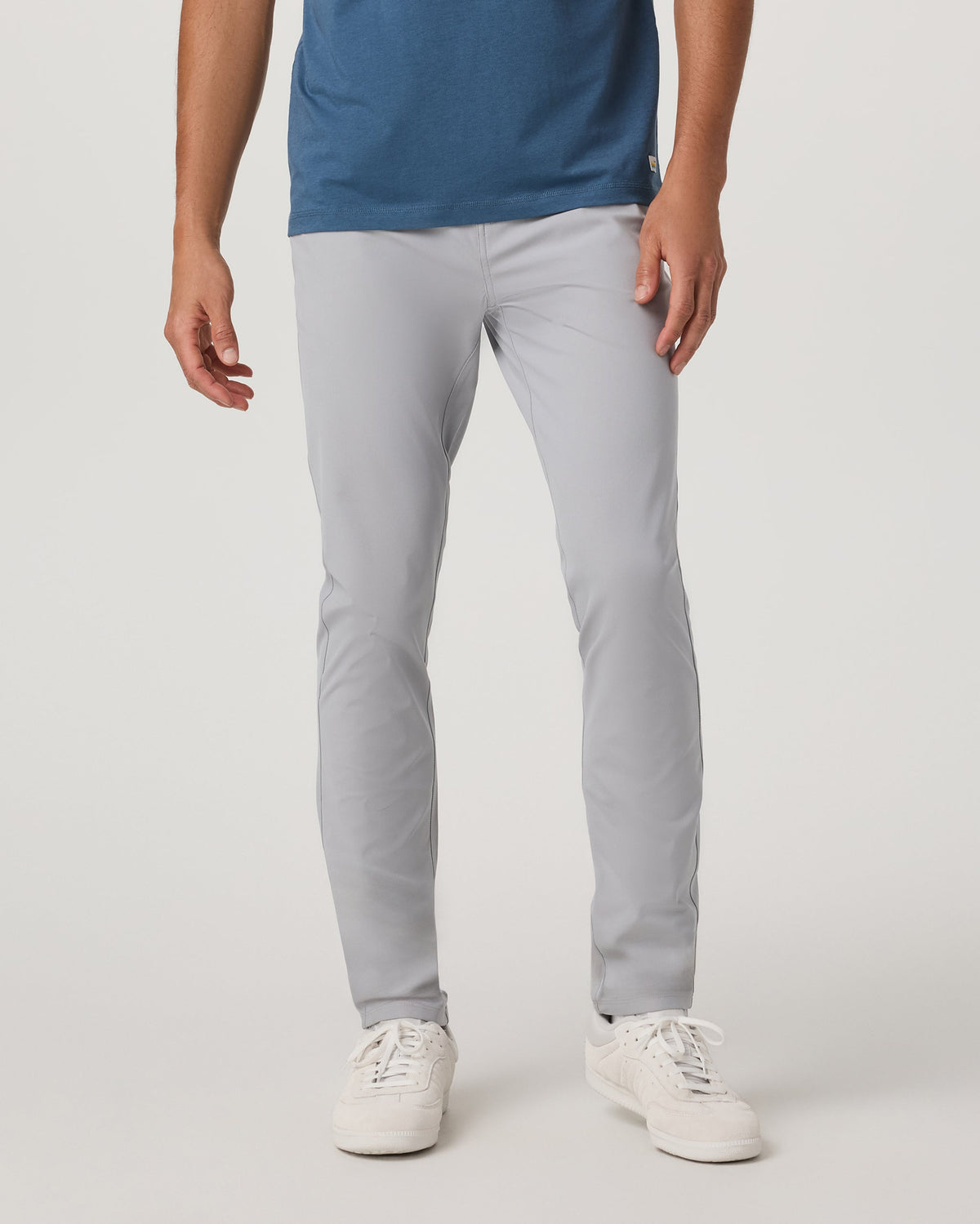 Vuori Meta™ Pant Athletic Slim Fit 34" | Sea Fog