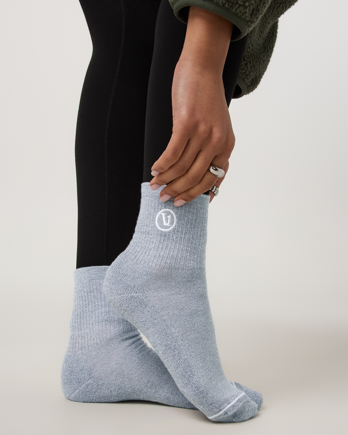 V8208LHG_FA26_UNISEX_SOCKS_FRONT_1.jpg