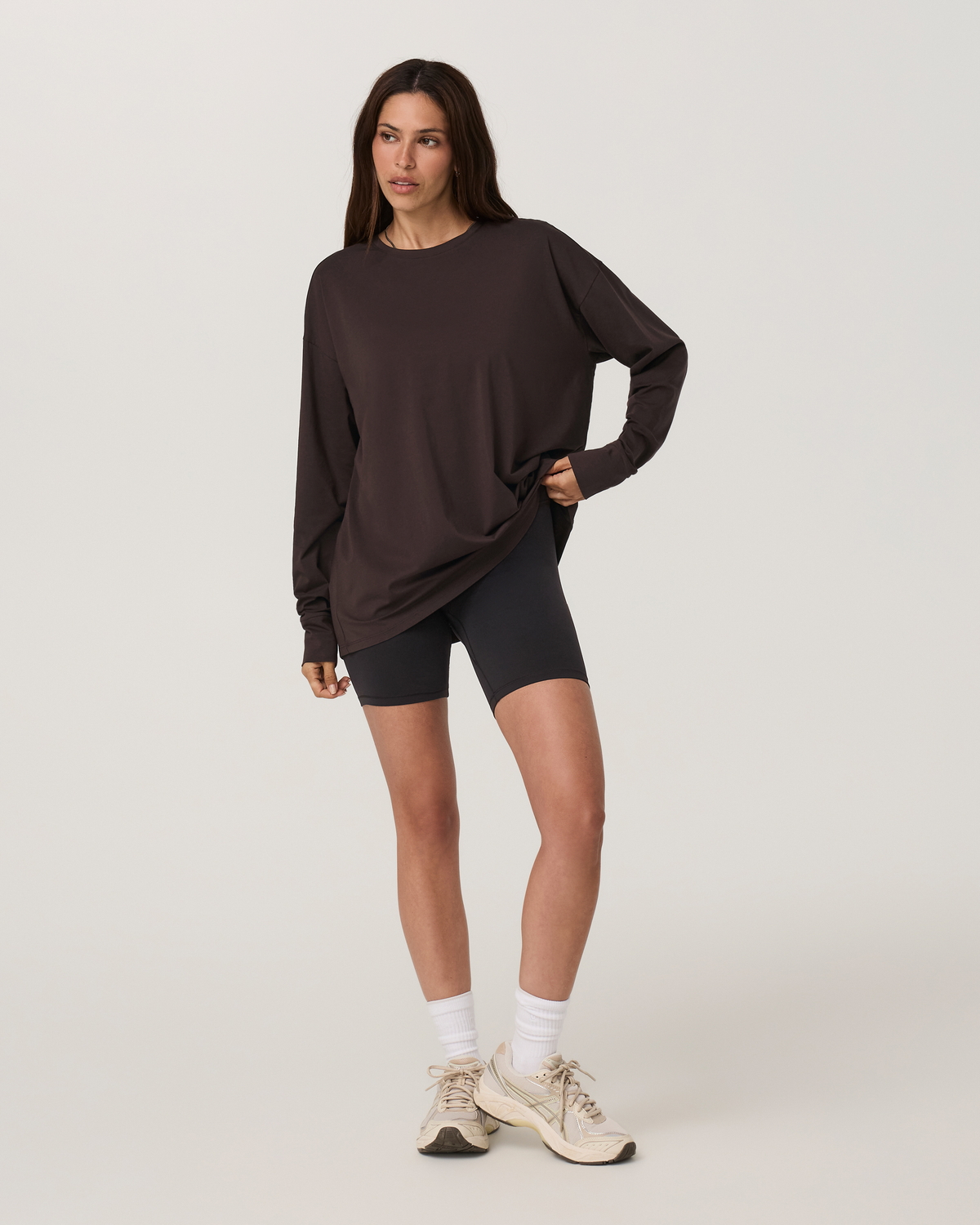 Long Sleeve Feather Tee | French Roast