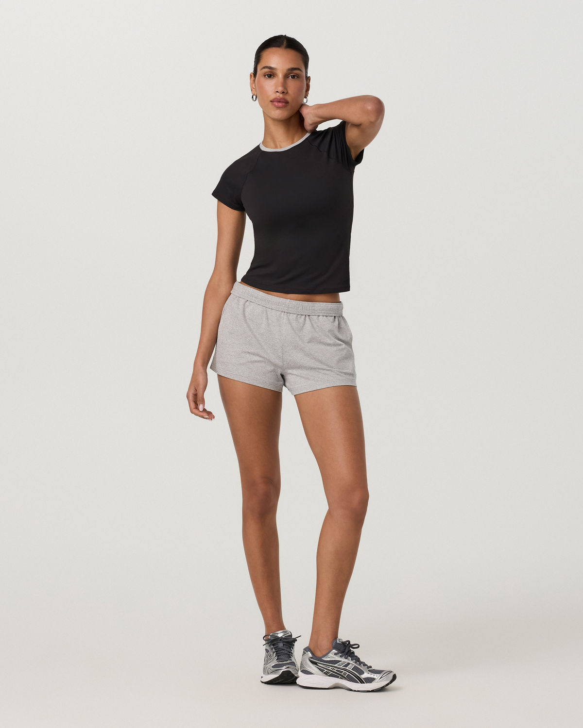 Short Sleeve Halo Retro Tee | Solid Black