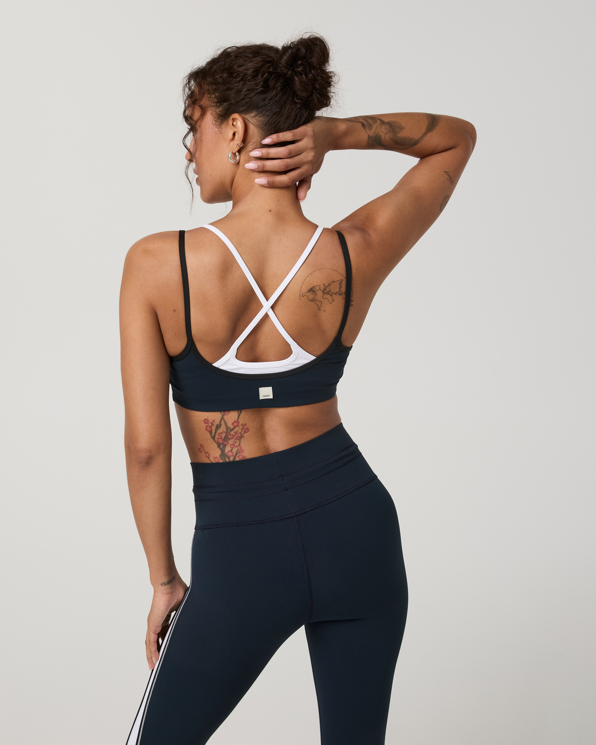 VW1643INK_FA26_W_BRAS_BACK_4.jpg