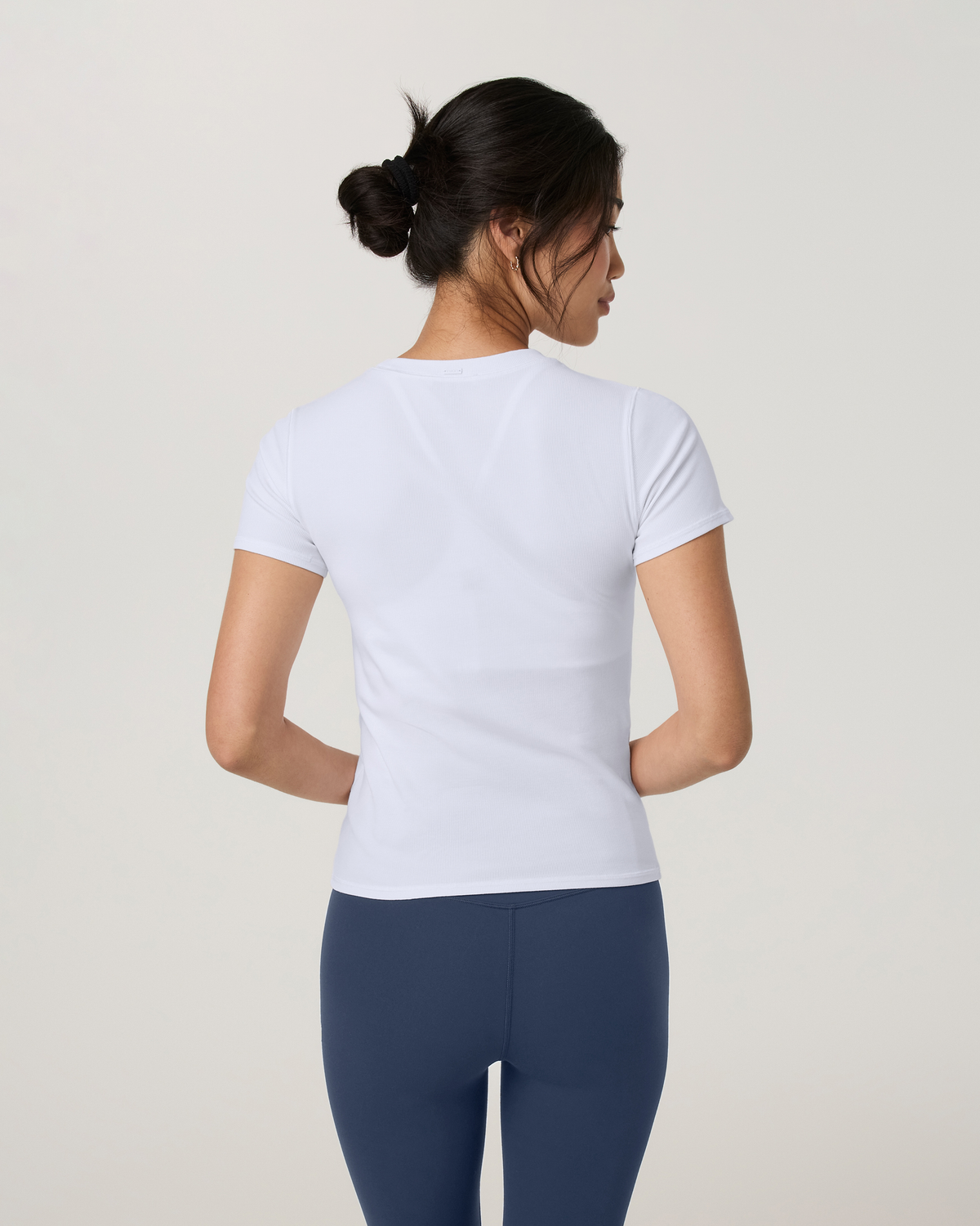 Pose Fitted Tee Long | White