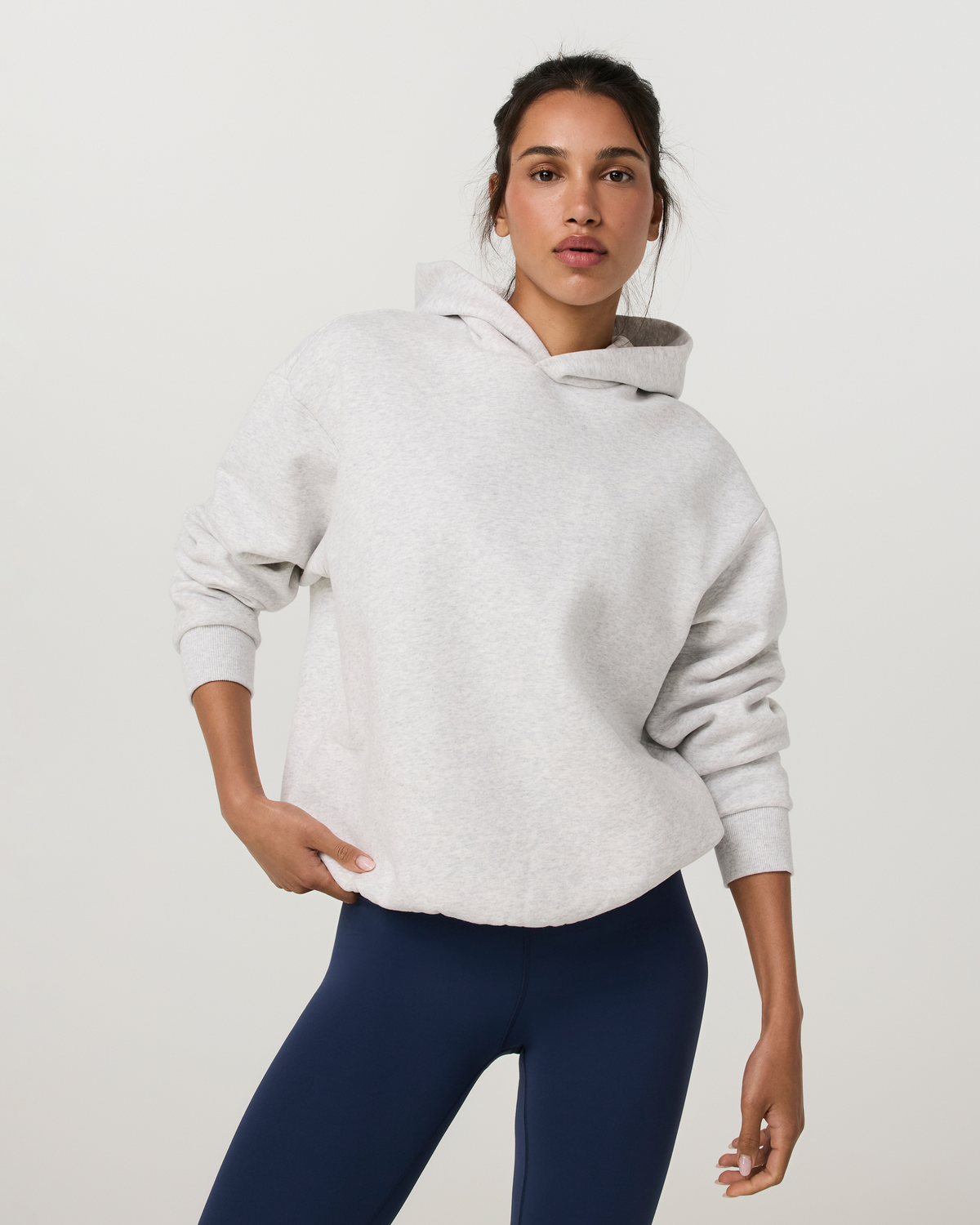 VW2002PHL_FA26_W_APPAREL_FRONT_1.jpg