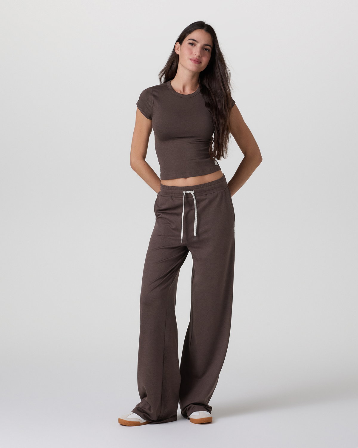 VW4023HJV_SP25_W_ECOMM_BOTTOMS_FULL_6.jpg