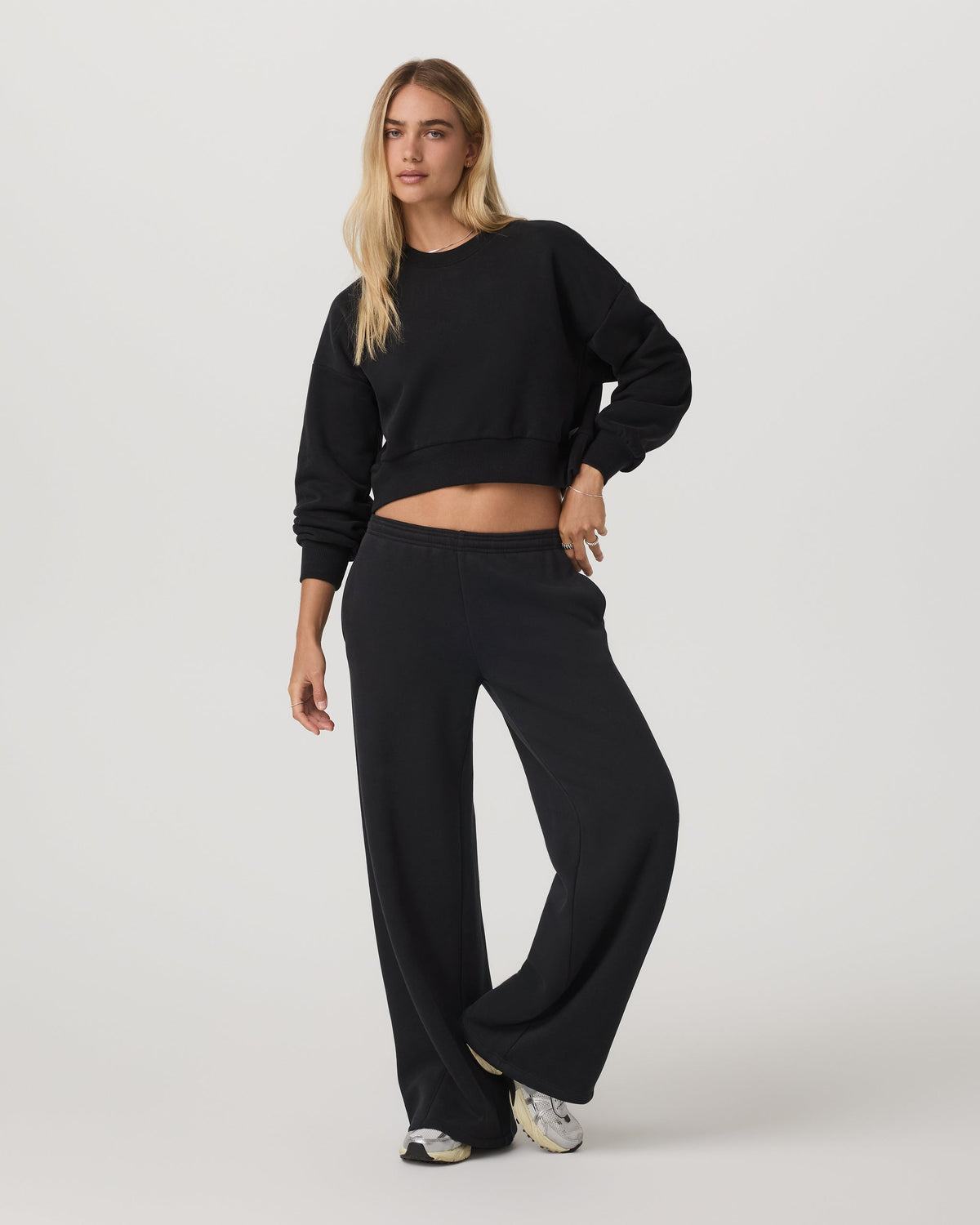Restore Ultra Wideleg Sweatpant - Short | Washed Black