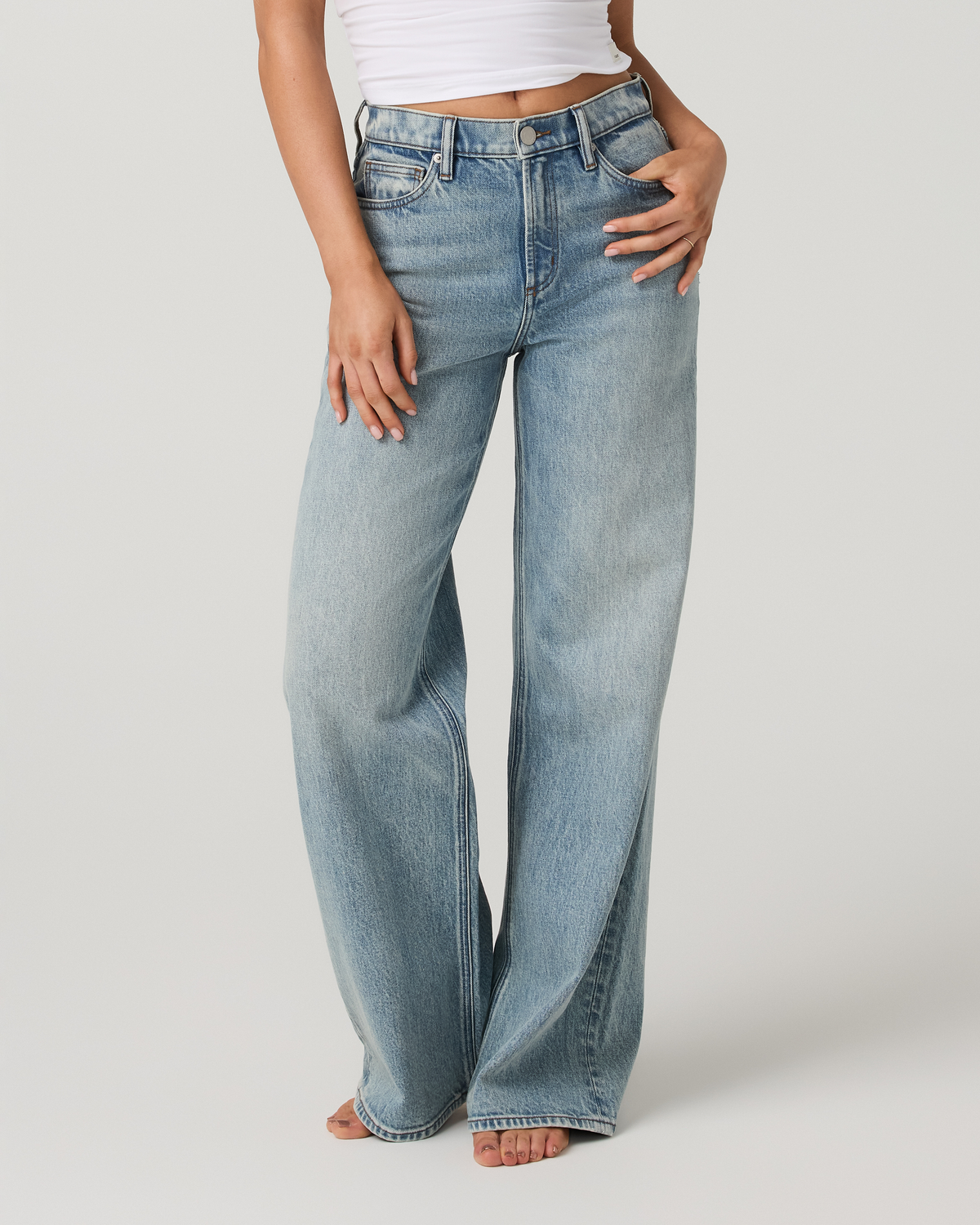 Women's Vuori Vintage Wideleg Jean | Light Wash Indigo Denim