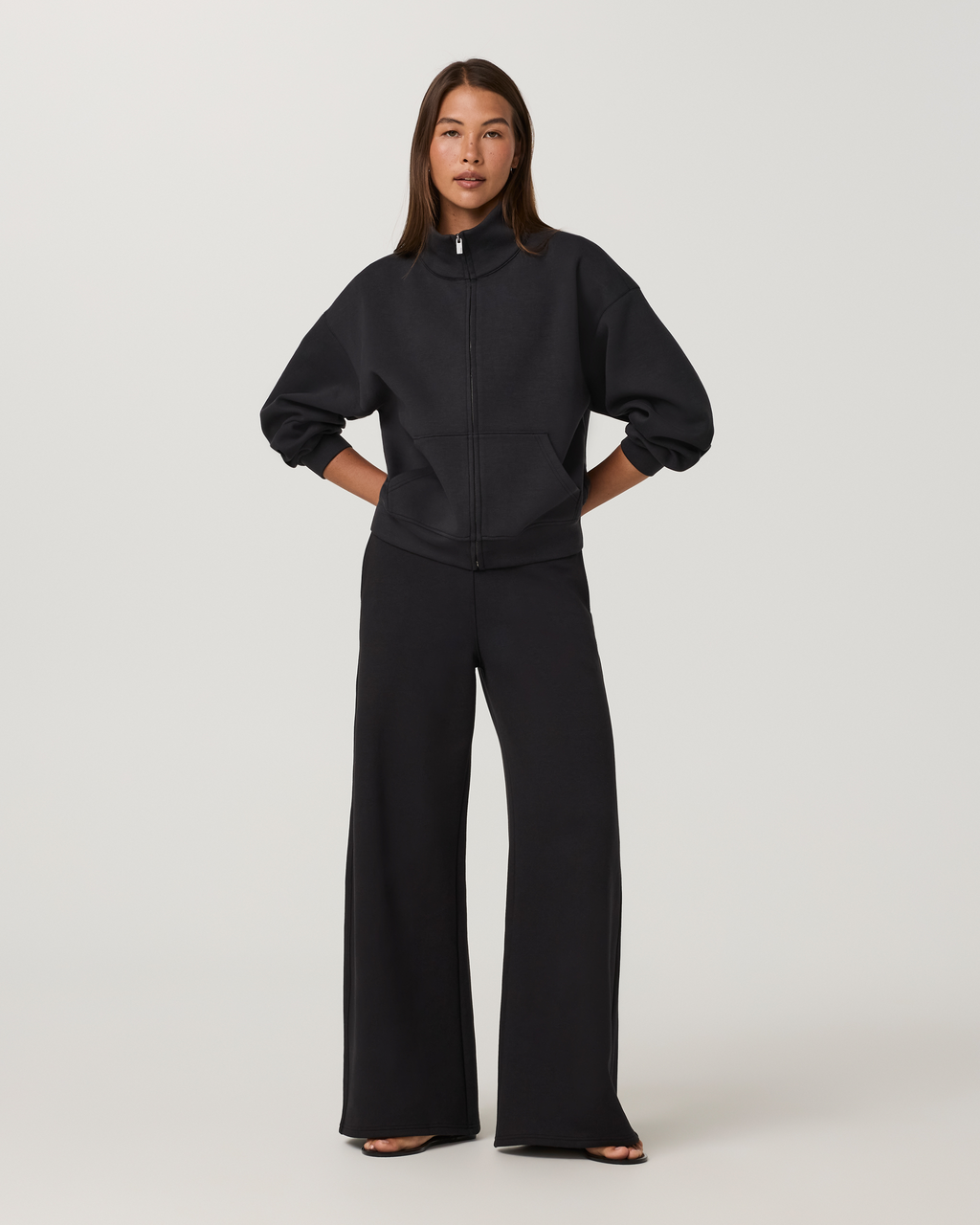 Vuori Galaxy High Rise Wideleg- Short | Black