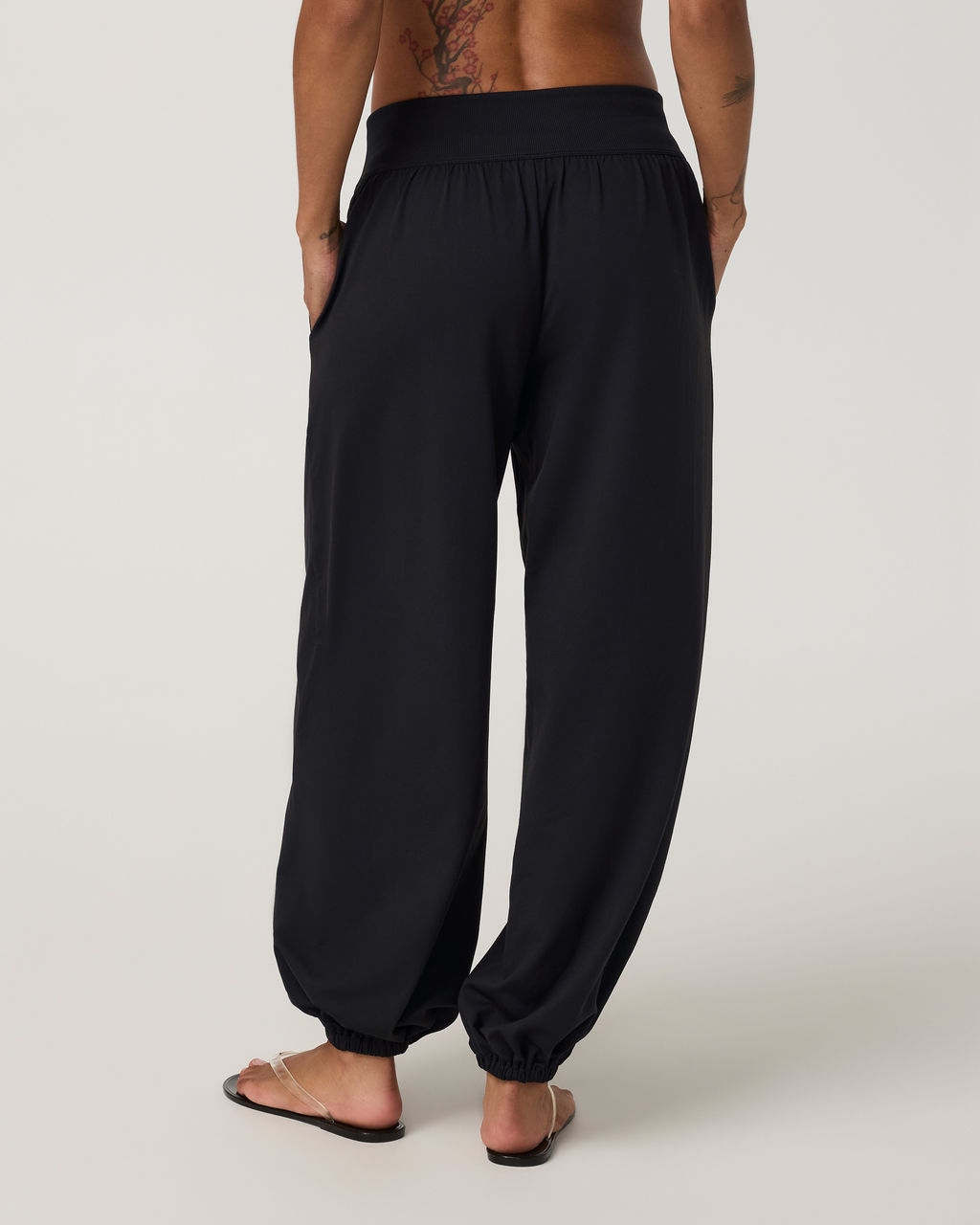 Halo Balloon Pant | Solid Black