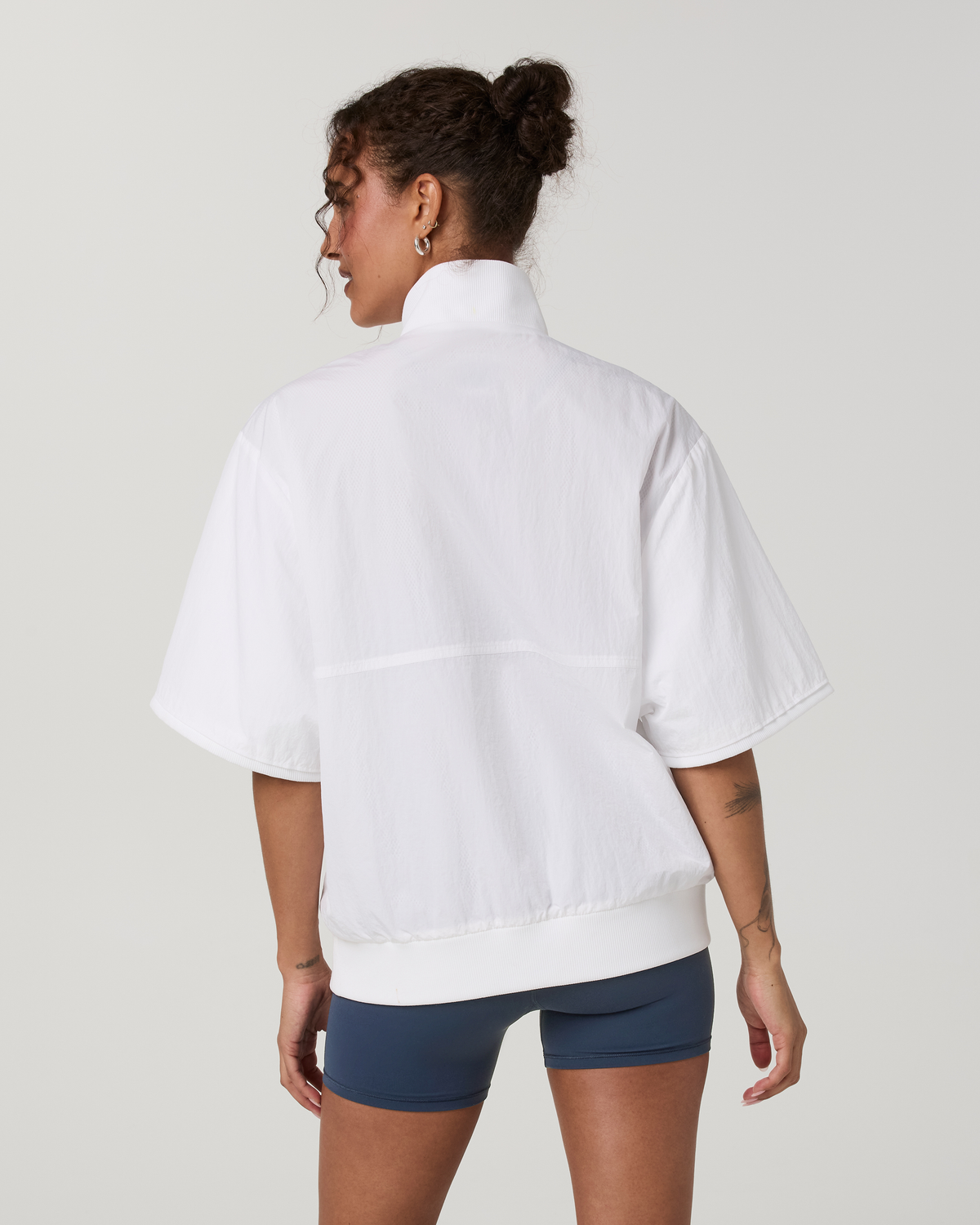 Retrograde Short Sleeve Half Zip Jacket | White